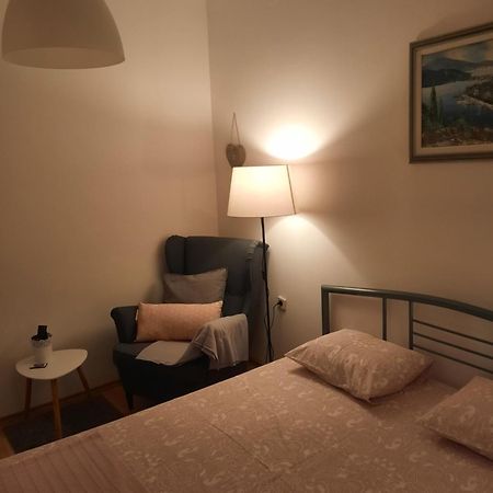 Apartmani Darko Kornić Eksteriør bilde